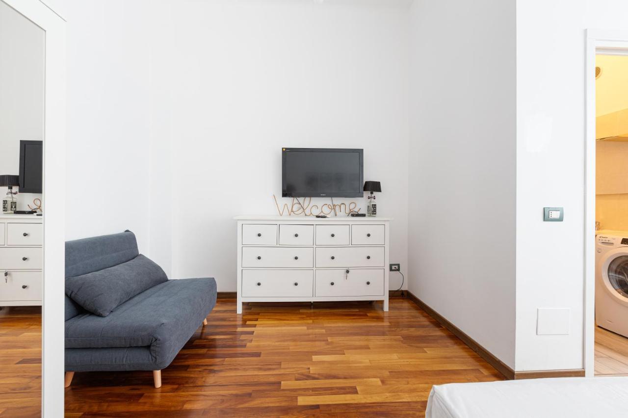 Cosy Nearby Piazza Insubria! Book Now! Appartamento *