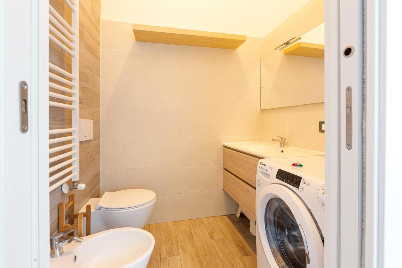 Cosy Nearby Piazza Insubria! Book Now! Appartamento