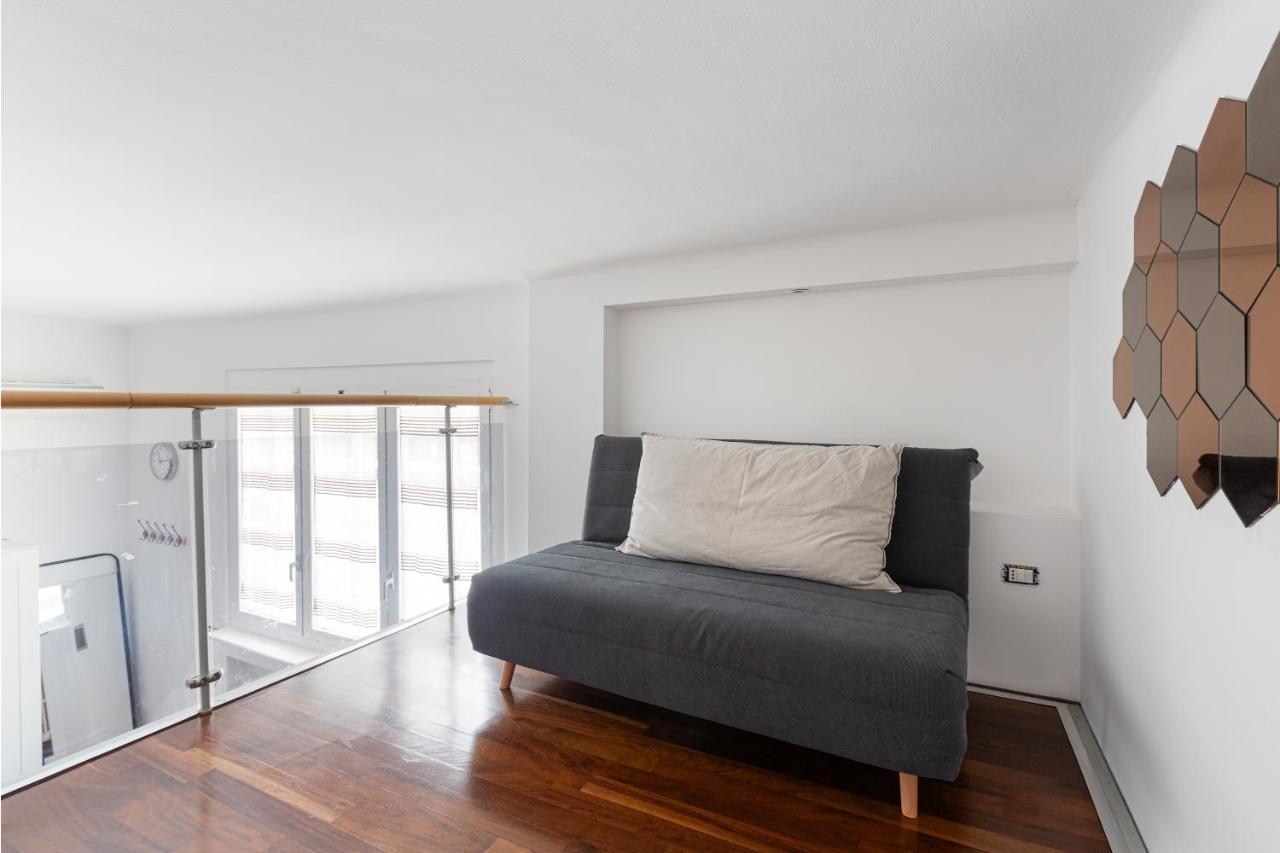 Cosy Nearby Piazza Insubria! Book Now! Appartamento Milano